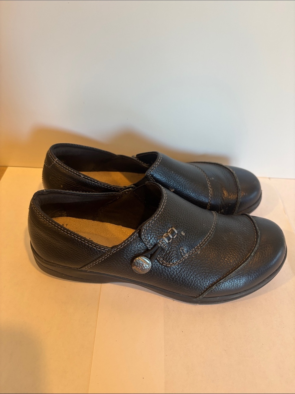 Clarks Black Leather Slip-On Dress Shoes with Decorative Button - Picture 2 of 6